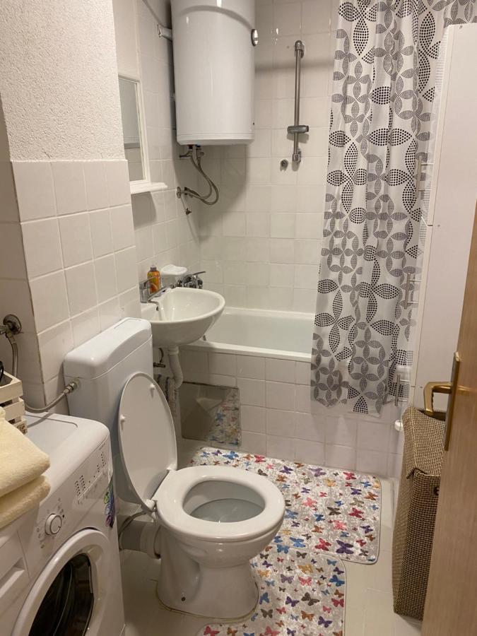 Apartment Etna! Near To Airport Сараево Экстерьер фото